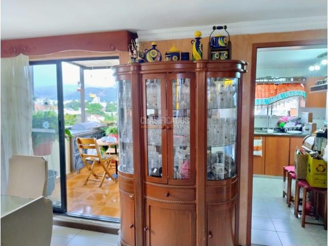 Apartamentos, Venta en Santa Anita