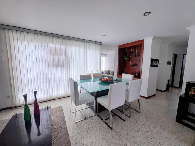 Apartamentos, Venta en El Refugio