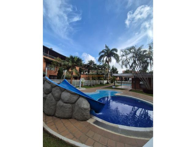 Casas, Venta en San Joaquín