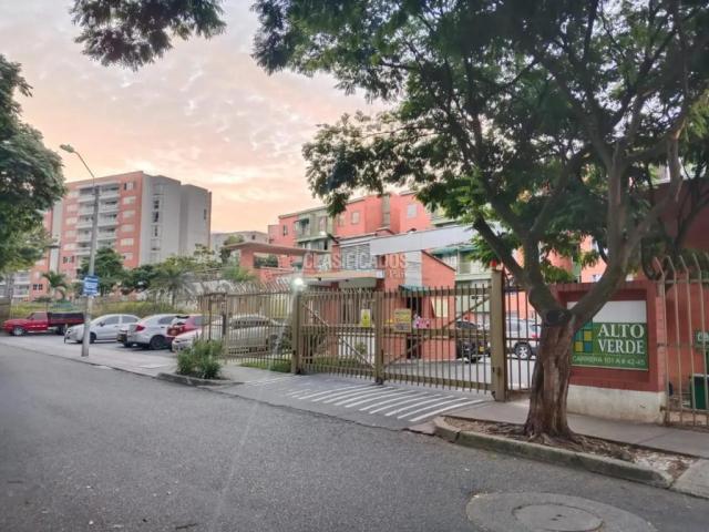 Apartamentos, Venta en Valle del Lili