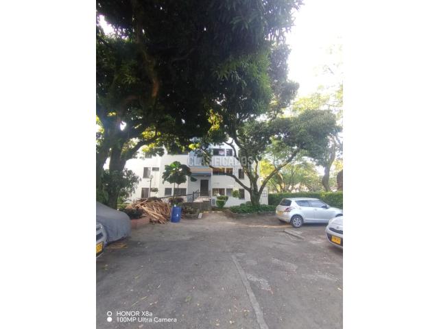 Apartamentos, Venta en El Refugio