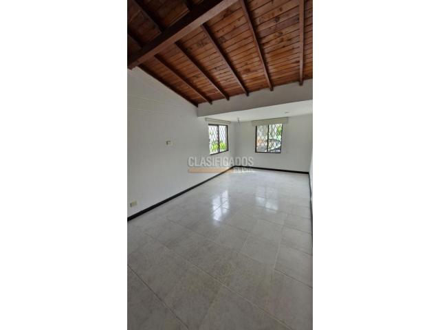 Casas, Venta en Metropolitano del Norte