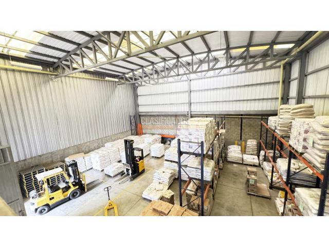 Locales y Bodegas, Alquiler en Yumbo