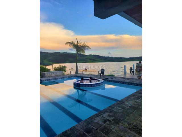 Fincas y Casas Campestres, Venta en Calima (Darién)