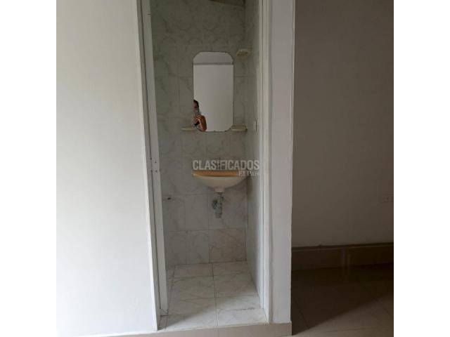 Apartaestudios, Alquiler en El Refugio