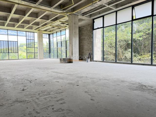 Oficinas y Consultorios, Alquiler en Pance