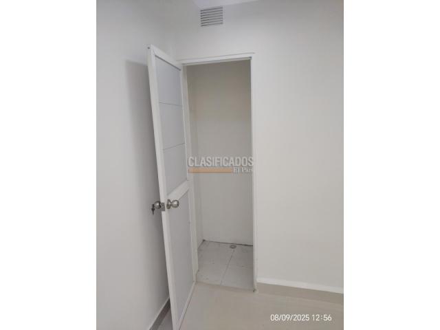 Oficinas y Consultorios, Alquiler en Acopi