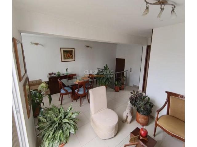 Apartamentos, Venta en Valle del Lili