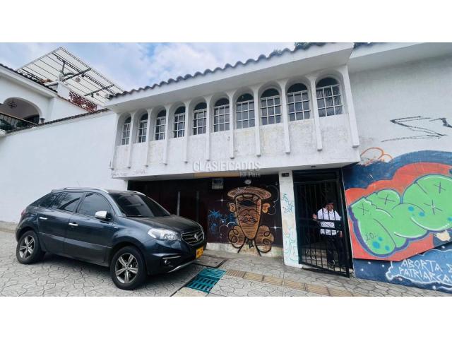 Locales y Bodegas, Venta en El Peñón