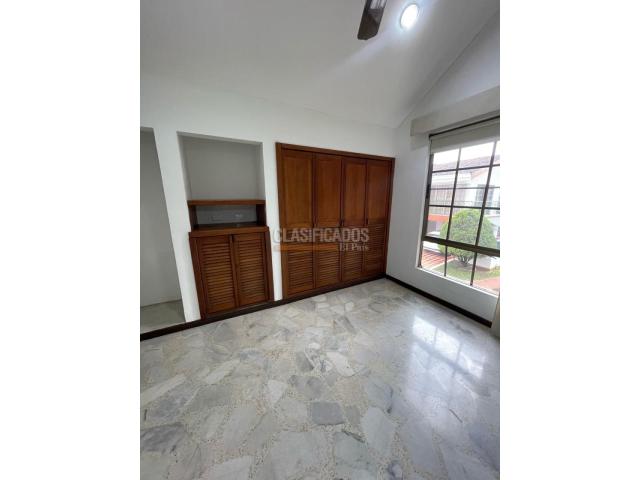 Casas, Venta en Ciudad Jardín