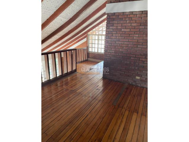 Casas, Alquiler en Bella Suiza