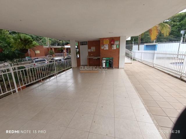 Apartamentos, Venta en El Refugio