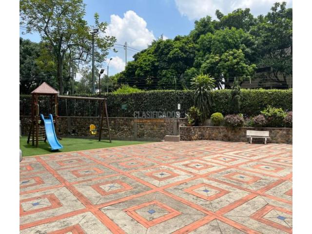 Apartamentos, Venta en El Limonar