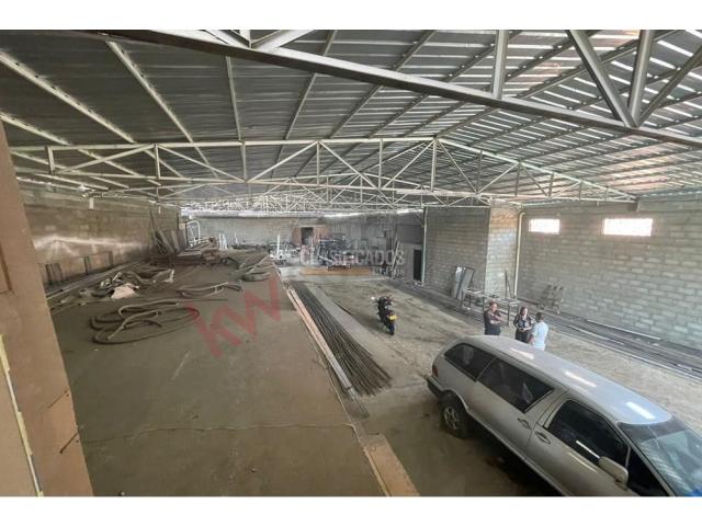 Locales y Bodegas, Alquiler en Primitivo Crespo