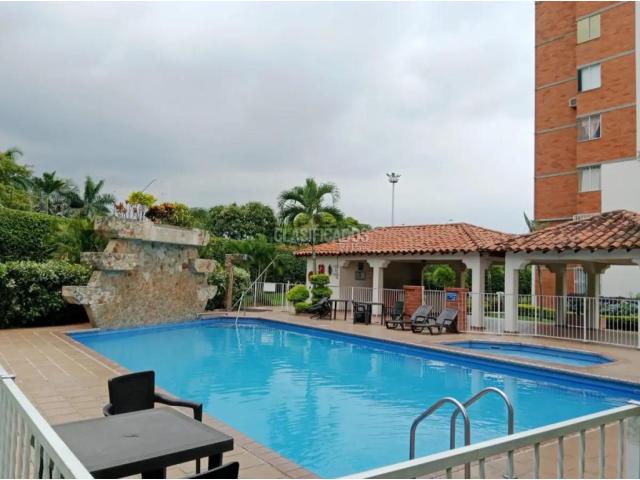 Apartamentos, Venta en Flora Industrial