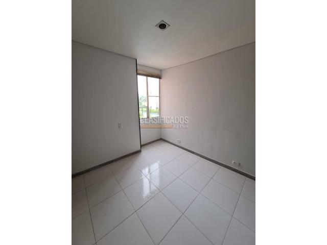 Apartamentos, Venta en Valle del Lili