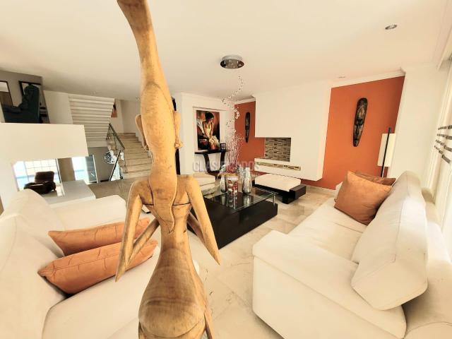 Casas, Venta en Ciudad Jardín