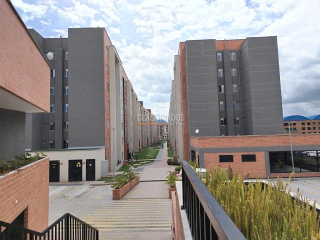 Apartamentos, Alquiler en Chía