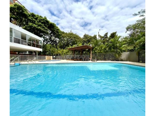 Apartamentos, Venta en Valle del Lili