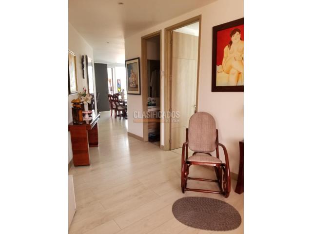 Apartamentos, Venta en Altos de Santa Teresita