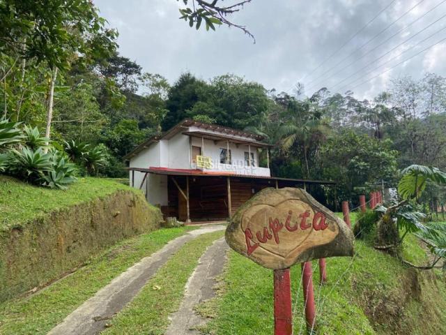 Casas, Venta en Yumbo