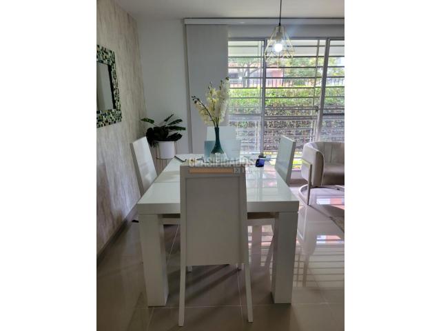 Apartamentos, Venta en La Flora