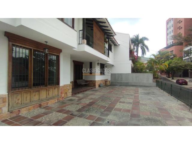 Casas, Alquiler en Santa Teresita