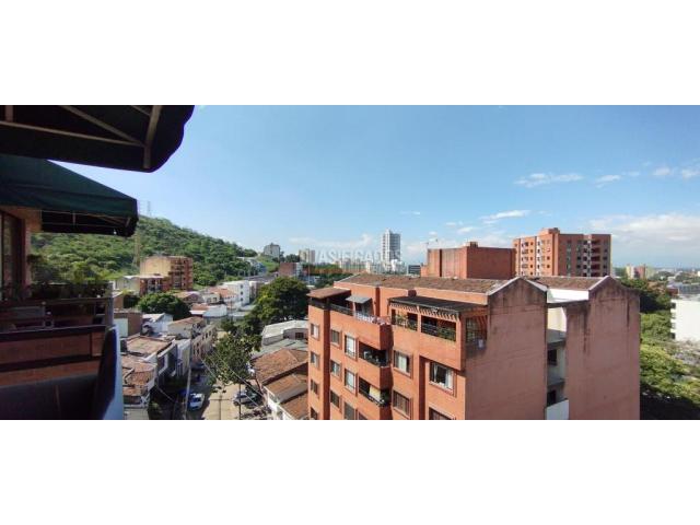 Apartamentos, Venta en Santa Mónica Residencial