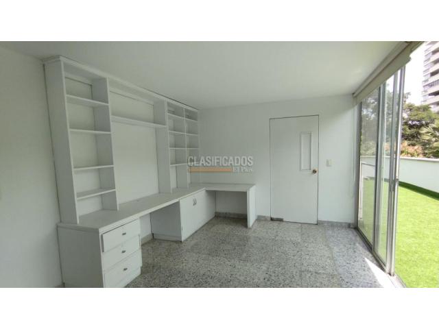 Apartamentos, Venta en Santa Mónica Residencial