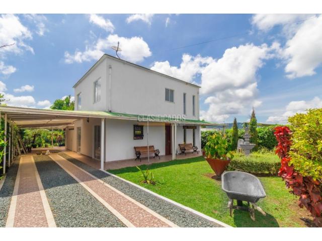 Fincas y Casas Campestres, Venta en Calima (Darién)