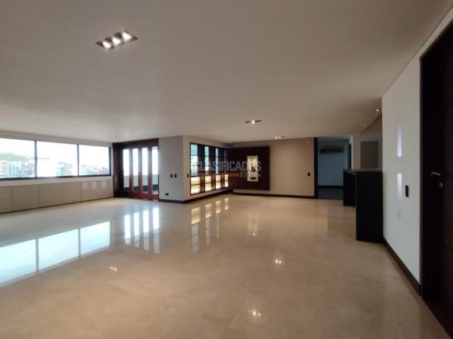 Apartamentos, Venta en Arboleda