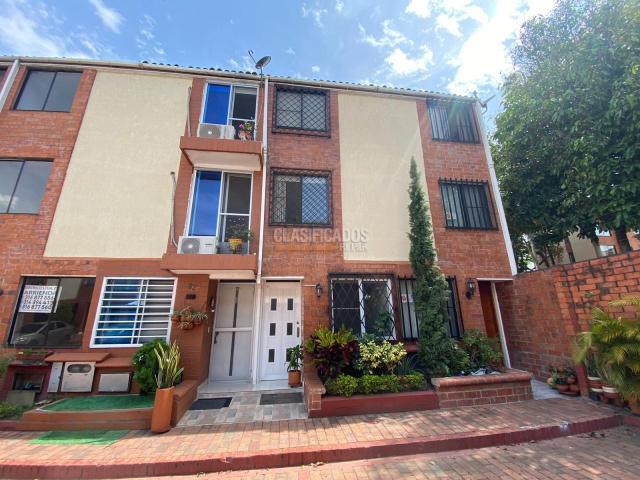 Casas, Venta en Bosques del Limonar