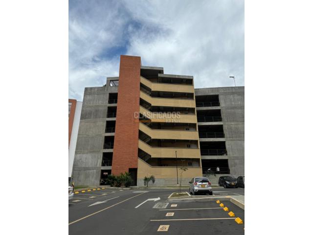 Apartamentos, Venta en Valle del Lili