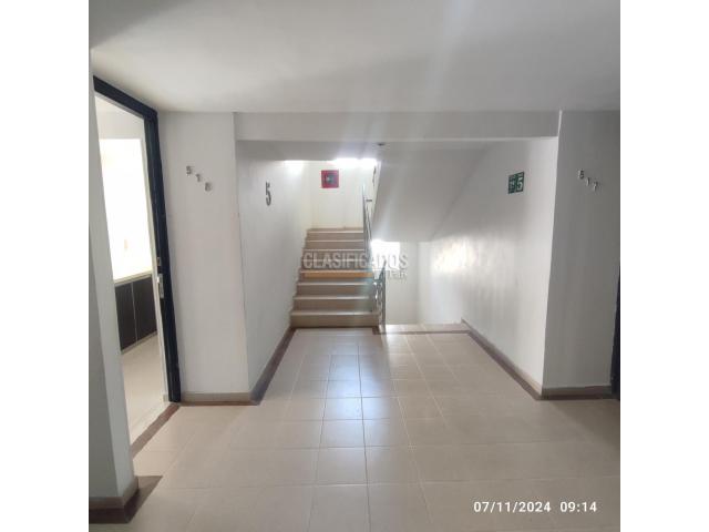 Apartamentos, Venta en Valle del Lili