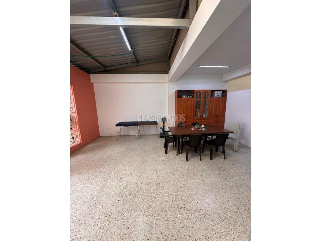 Edificios, Venta en Champagñat