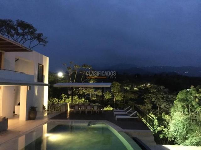 Casas, Venta en Altos del Lili