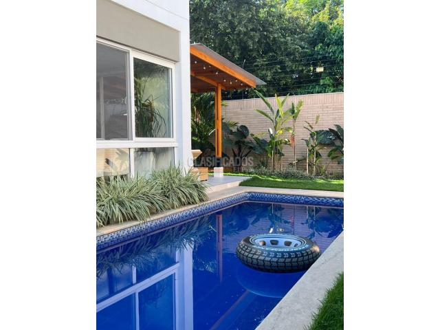 Casas, Venta en Ciudad Jardín