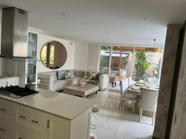 Casas, Venta en Ciudad Jardín