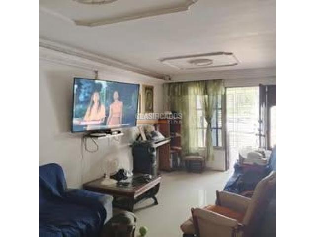 Casas, Venta en Ciudad 2.000