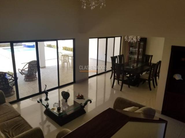 Casas, Venta en Ciudad Jardín