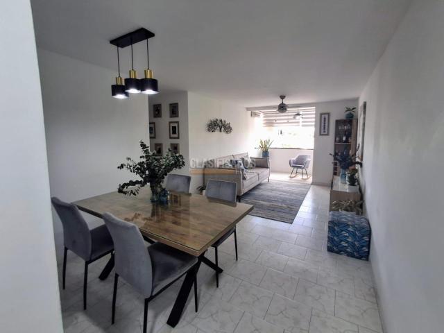 Apartamentos, Venta en Santa Anita