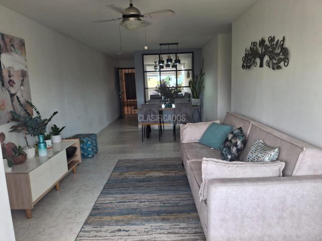 Apartamentos, Venta en Santa Anita