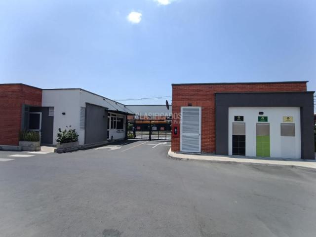 Apartamentos, Venta en Jamundí