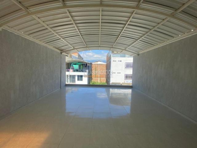 Casas, Venta en Ciudad 2.000