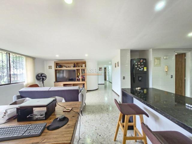 Apartamentos, Venta en Chipichape