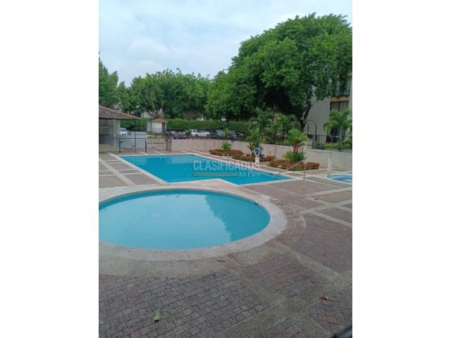 Apartamentos, Alquiler en La Hacienda