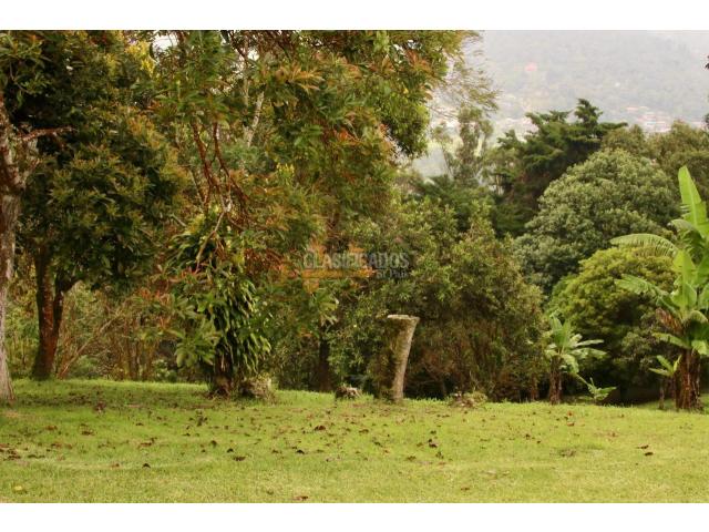 Fincas y Casas Campestres, Venta en Yumbo