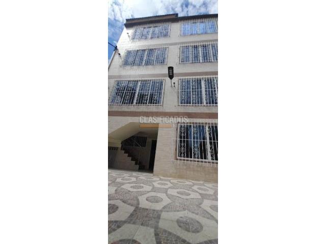 Casas, Alquiler en Prados del Norte