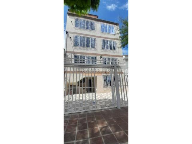 Casas, Alquiler en Prados del Norte