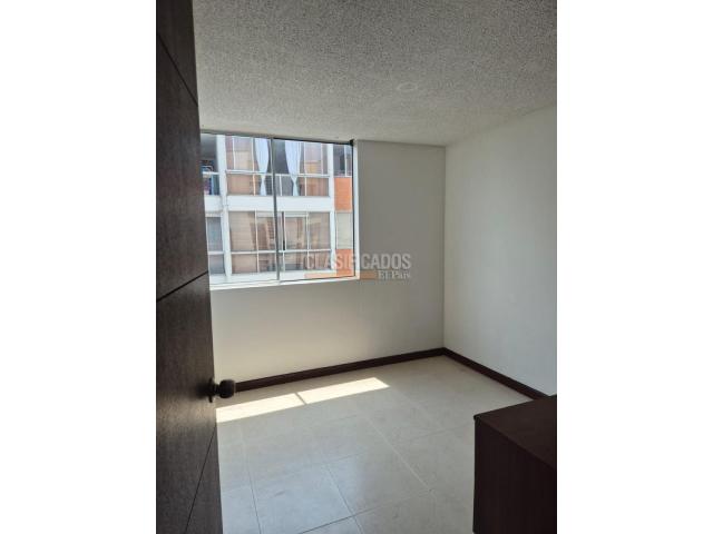 Apartamentos, Venta en Valle del Lili